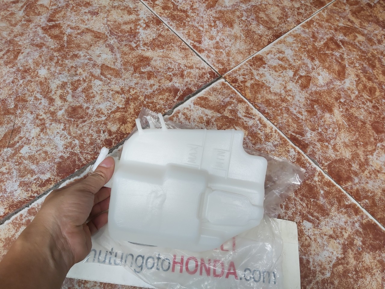 Bình nước phụ xe honda CIVIC 2006-2008